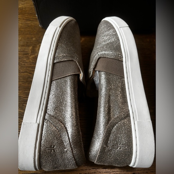 Frye Ivy Slip On Sneakers Pewter Metallic Women’s 9 Box - Picture 3 of 9